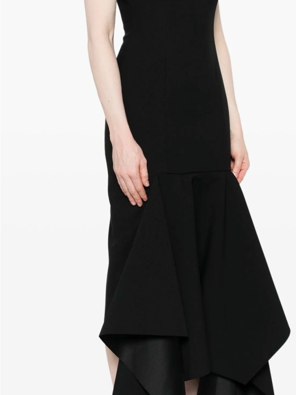 Solace London Black Sleeveless Mermaid Hem Dress - Picture 3 of 5